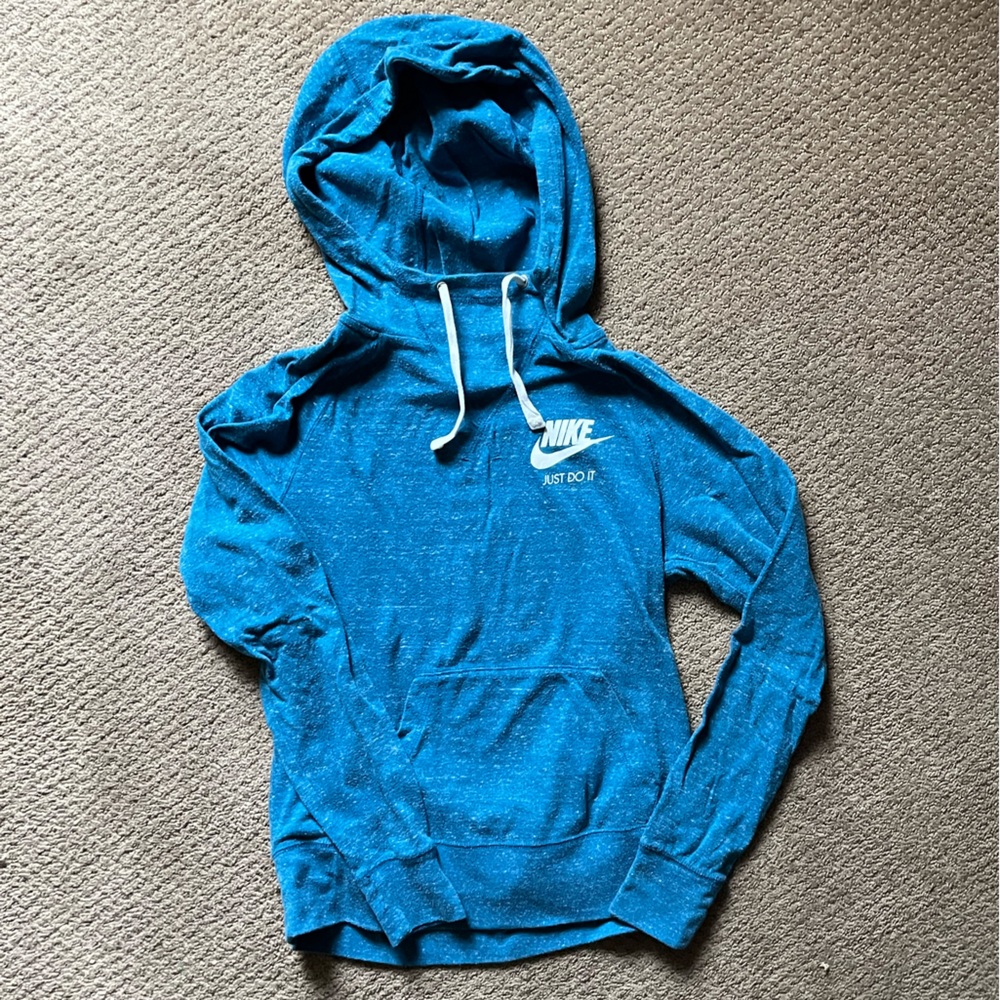 Nike Hooded Long Sleeve